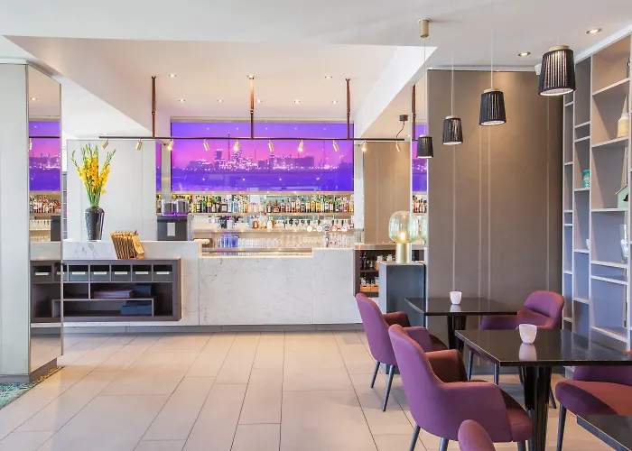 Crowne Plaza By Ihg